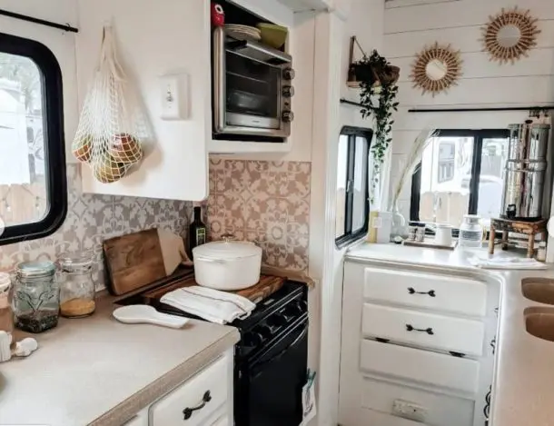 30 RV Kitchen Makeovers that will Inspire Your Inner Designer