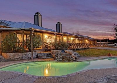 The Estate on Lake Travis VRBO. A perfect Rental for Weddings.